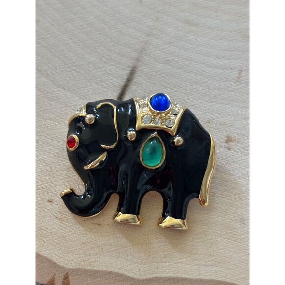 Vintage  Jeweled Elephant Brooch – Black Enamel, Rhinestones & Bold Cabochons - Picture 9 of 9